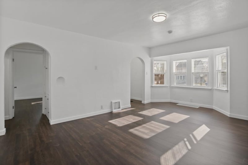 1132 12th Ave, Green Bay, WI 54304