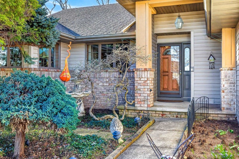 1305 Orchard Ct, Neenah, WI 54956