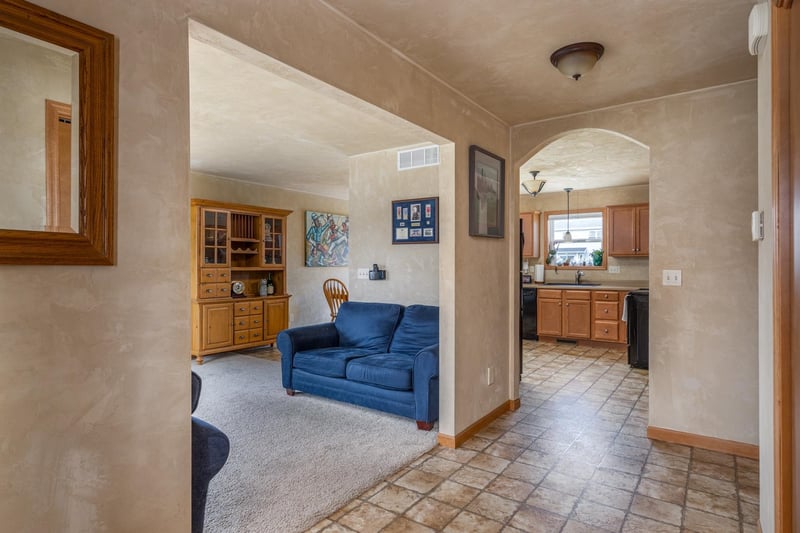2642 Marathon Ave, Neenah, WI 54956