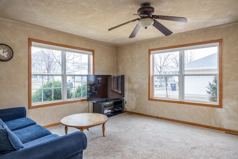 2642 Marathon Ave, Neenah, WI 54956