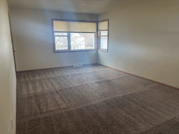 919 Bismarck Ave, Oshkosh, WI 54902