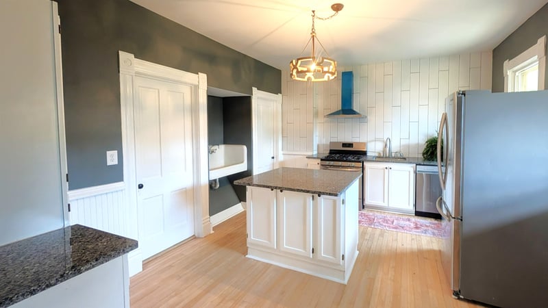 2316 Oregon St, Oshkosh, WI 54902