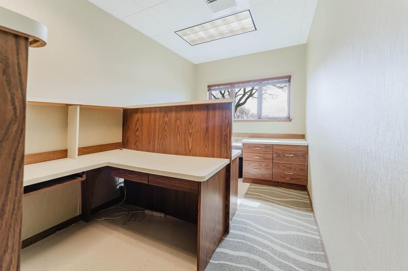 217 Ceape Ave, Oshkosh, WI 54901-5061