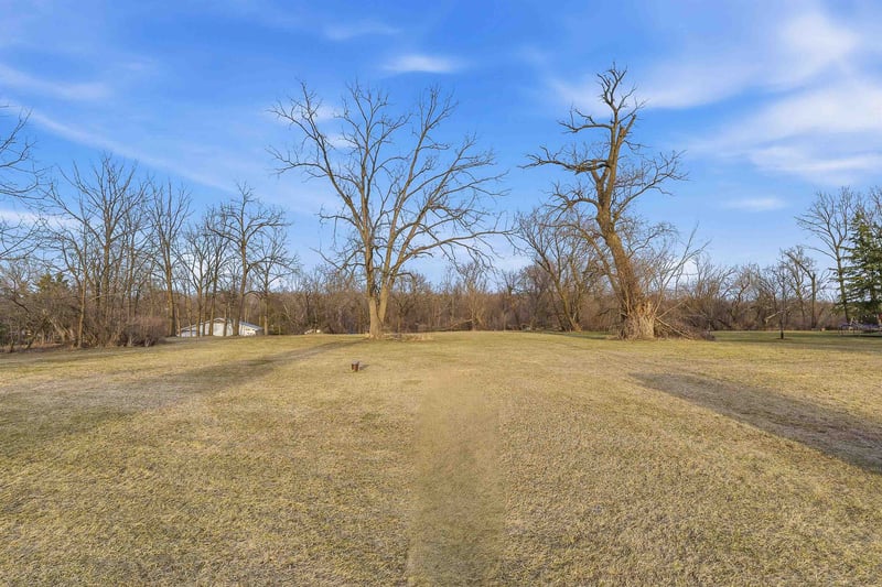 2772 State Rd 116, Omro, WI 54963