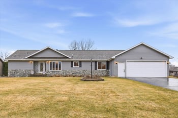5235 Chesapeake Ct, Oshkosh, WI 54901-0000