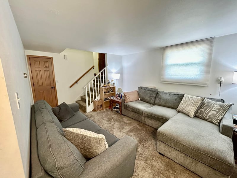 703 Helena St, De Pere, WI 54115-1153