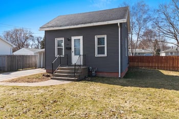 1175 9th St, Green Bay, WI 54304-3254