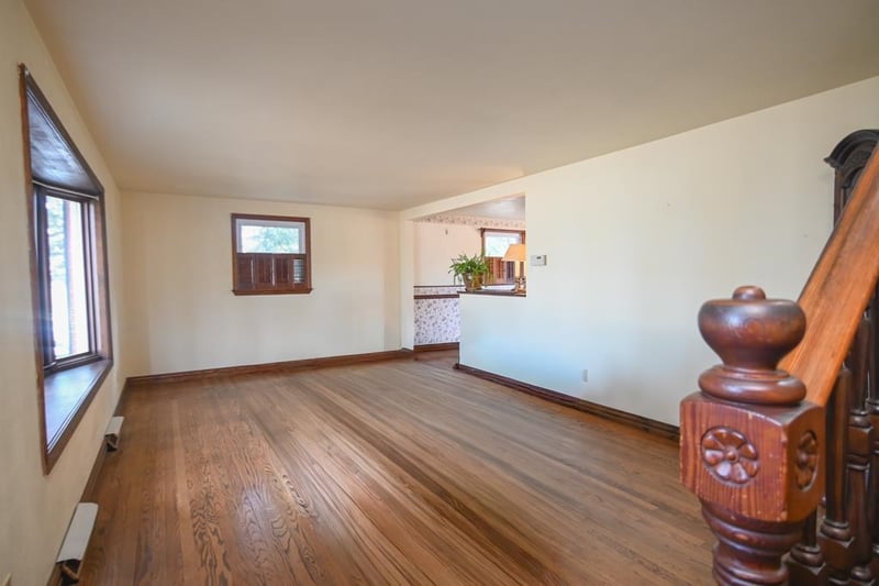 1321 Wiesner St, Green Bay, WI 54304-2825