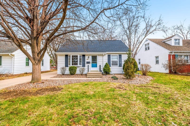 344 Coolidge St, Green Bay, WI 54301-1618