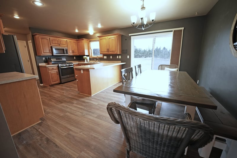 508 Highland Meadow Trl, Pulaski, WI 54162-9018