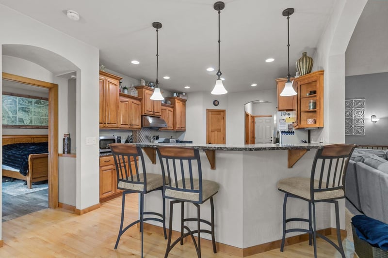 4231 Westview Ln, Oshkosh, WI 54904