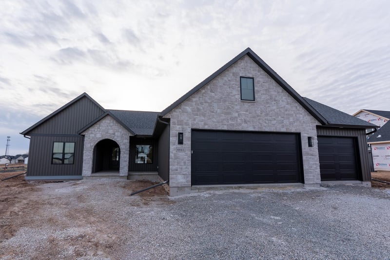 N8841 Galway Ln, Menasha, WI 54952