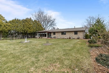 1859 Northpoint St, Oshkosh, WI 54901-2551