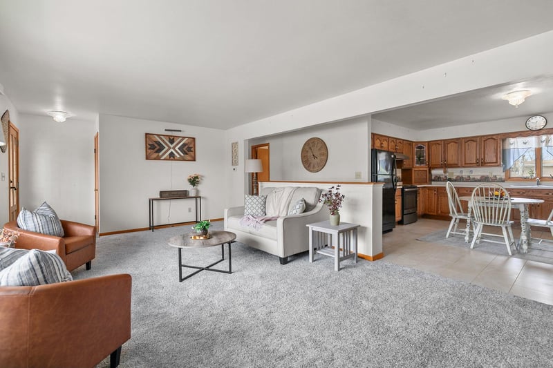 1859 Northpoint St, Oshkosh, WI 54901-2551