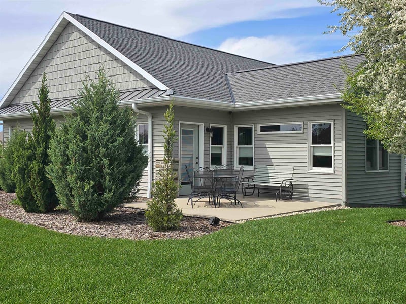 1441 Ava Hope Ct, De Pere, WI 54115