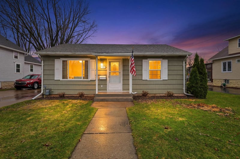 149 23rd Ave, Oshkosh, WI 54902