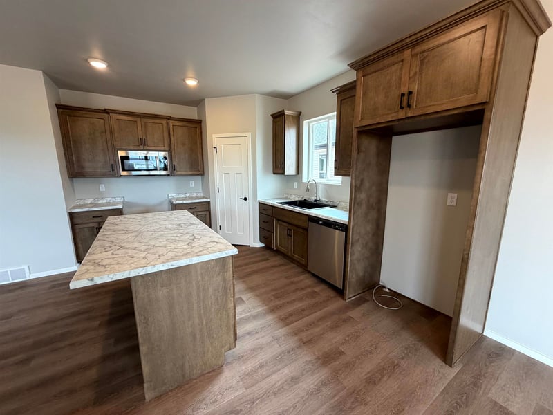 936 Enclave Ct, De Pere, WI 54115