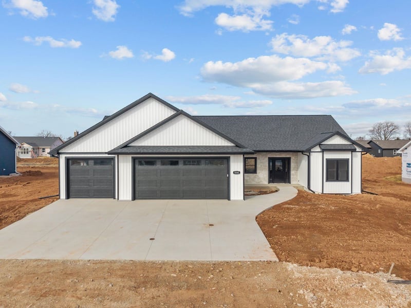 N9265 Anton St, Appleton, WI 54915