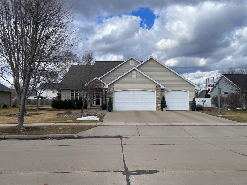 4226 Appleseed Dr, Appleton, WI 54913