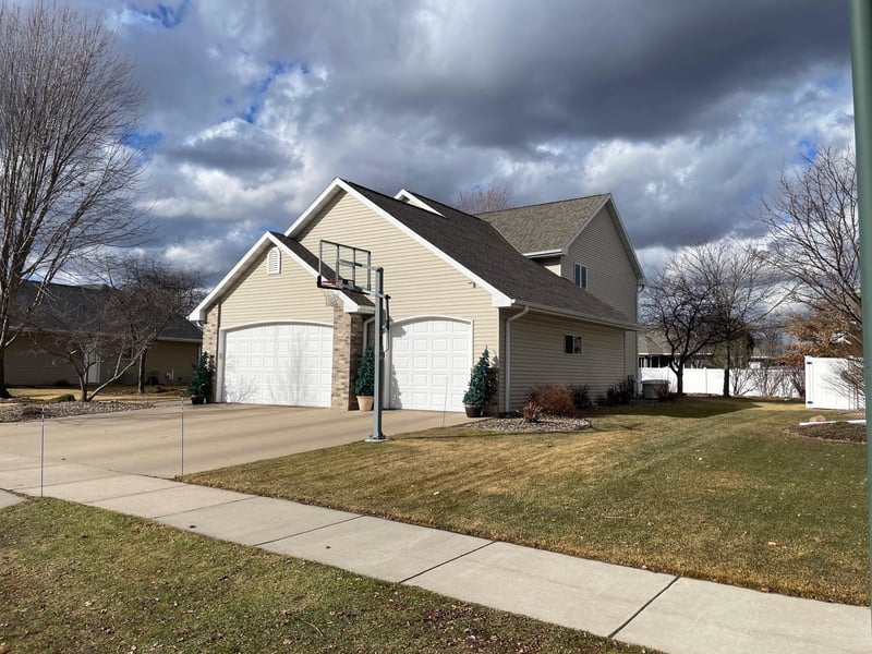 4226 Appleseed Dr, Appleton, WI 54913