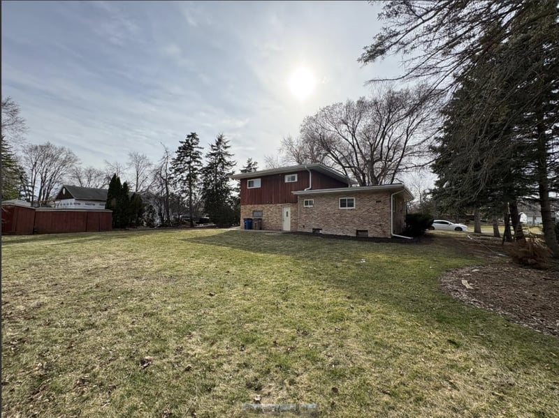 1320 Sheboygan St, Oshkosh, WI 54904