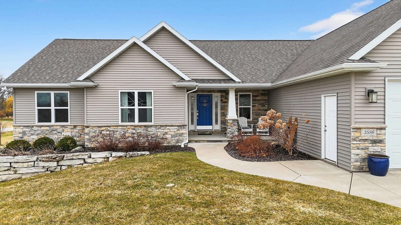 3586 Grand Meadows Crossing, Neenah, WI 54956