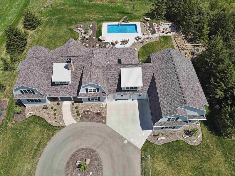 5431 River Oaks Dr, De Pere, WI 54115