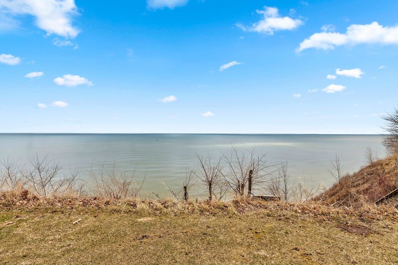 Sundancer Ln #4, Kewaunee, WI 54216