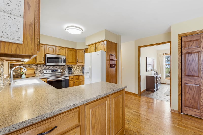 1838 Westbreeze Dr, Oshkosh, WI 54904