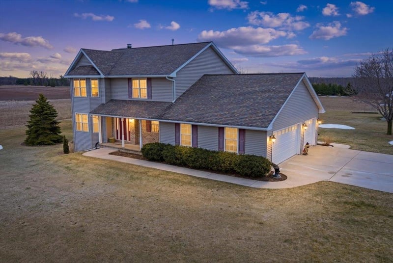 5772 Blahnik Rd, Denmark, WI 54208
