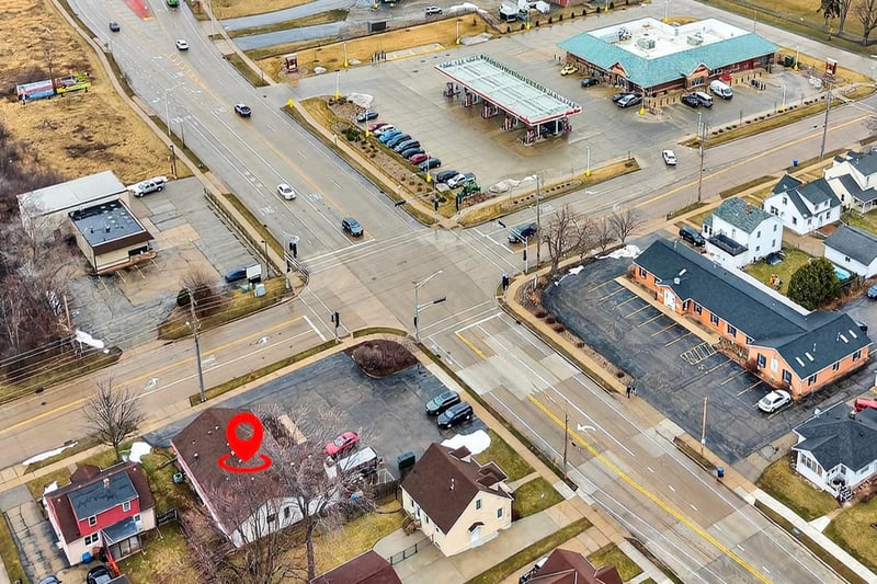 850 Racine St, Menasha, WI 54952-2342