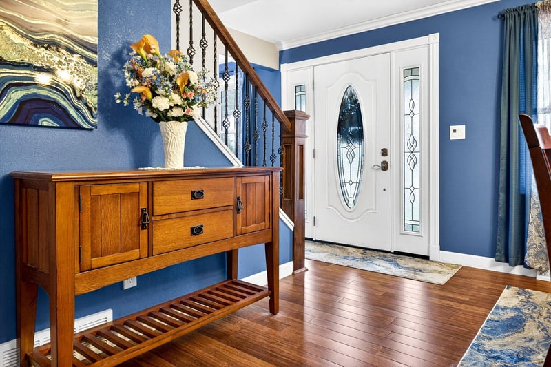 W6180 Long Ct, Appleton, WI 54914