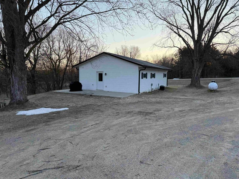 5625 Hwy Bb, Gillett, WI 54124