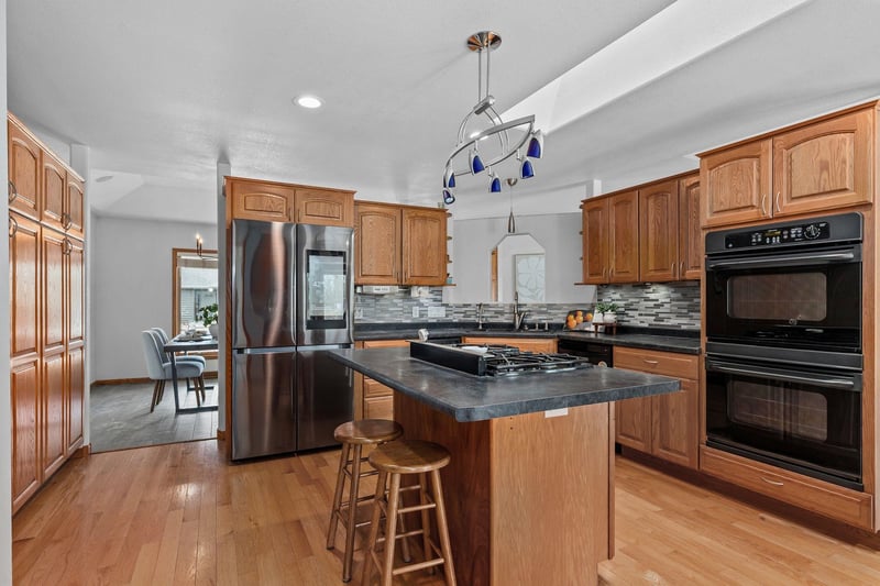 6454 Sunshine Harbour Dr, Winneconne, WI 54986