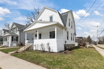22 Melvin Ave, Oshkosh, WI 54901