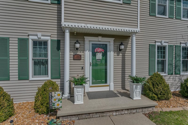 W6074 Strawflower Dr, Appleton, WI 54915