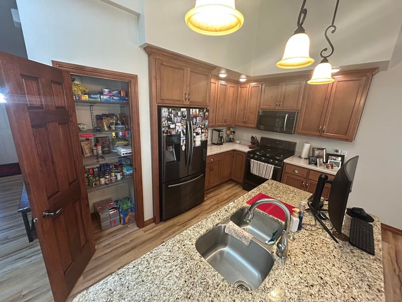 2206 Blue Stem Ln, De Pere, WI 54115