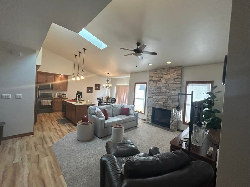 2206 Blue Stem Ln, De Pere, WI 54115