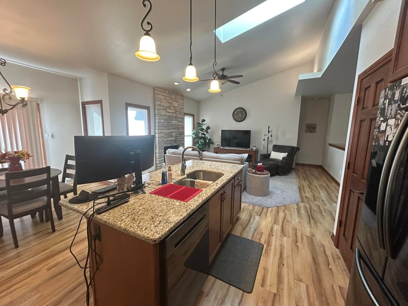 2206 Blue Stem Ln, De Pere, WI 54115