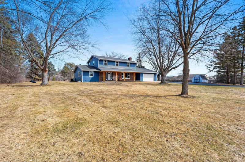 1490 Fernando Dr, De Pere, WI 54115