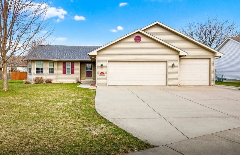 343 Dakota Lee Way, Omro, WI 54963-8239