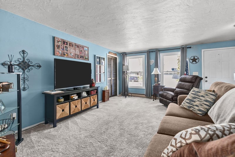 915 Twilight Dr, De Pere, WI 54115