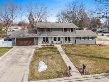 2965 Jauquet Dr, Green Bay, WI 54311