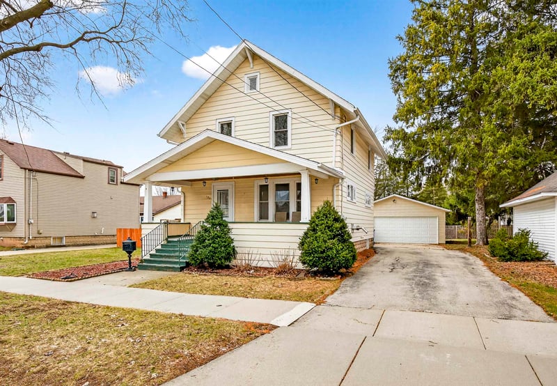 121 Outagamie St, Appleton, WI 54914-4921