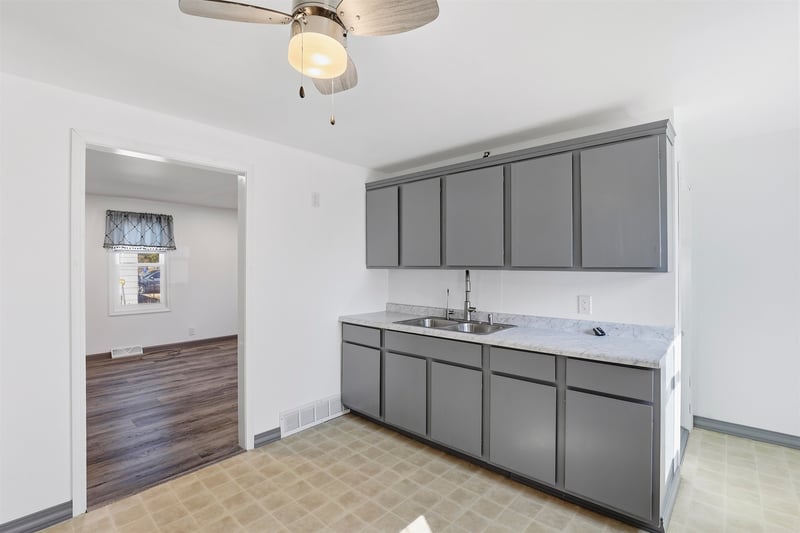 1001 Grant St, Appleton, WI 54914-2661