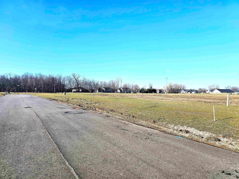 3366 Vail Ln #2, Appleton, WI 54915