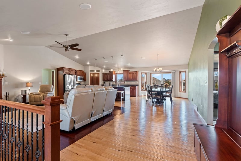 1979 Kettle Creek Dr, De Pere, WI 54115