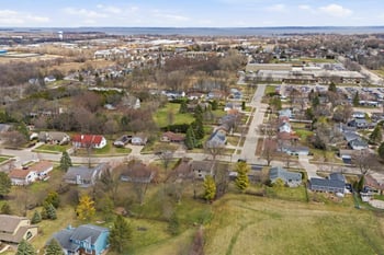 2415 Parkside Dr, Oshkosh, WI 54901