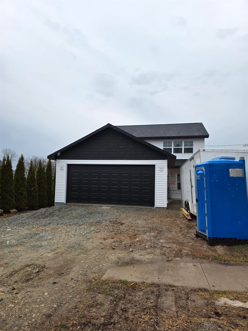 716 9th St, Kaukauna, WI 54130