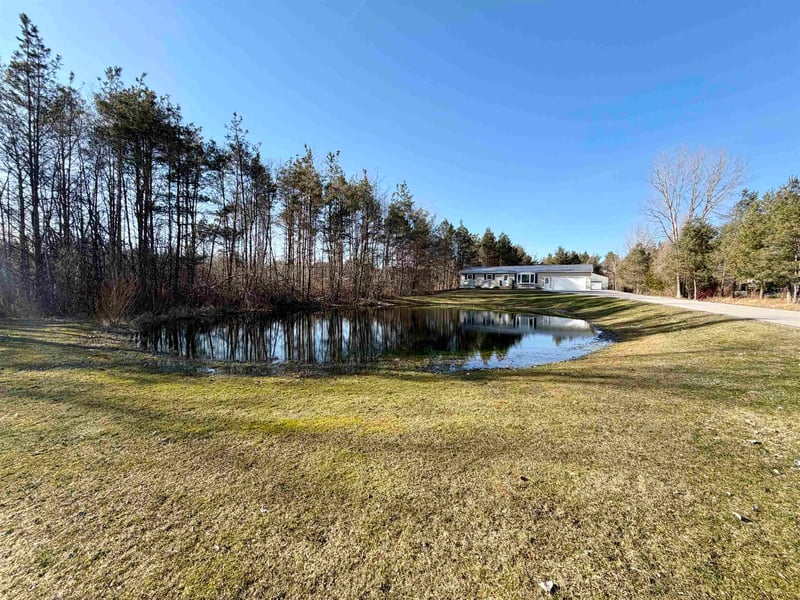 6634 Lower Rd, Sobieski, WI 54171-9790